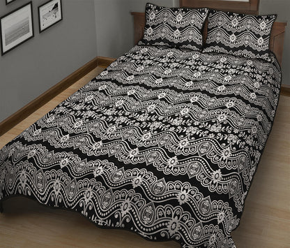 Black And White Ethnic Boho Print Quilt Bed Set