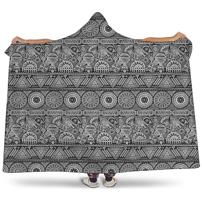 Black And White Ethnic Pattern Print Hooded Blanket
