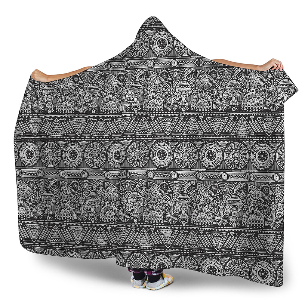 Black And White Ethnic Pattern Print Hooded Blanket