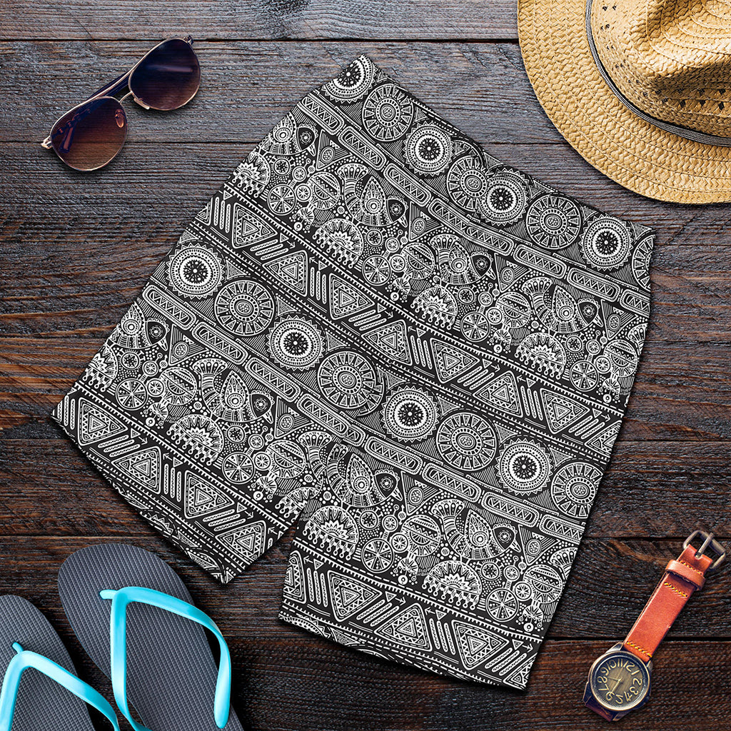 Black And White Ethnic Pattern Print Men's Shorts