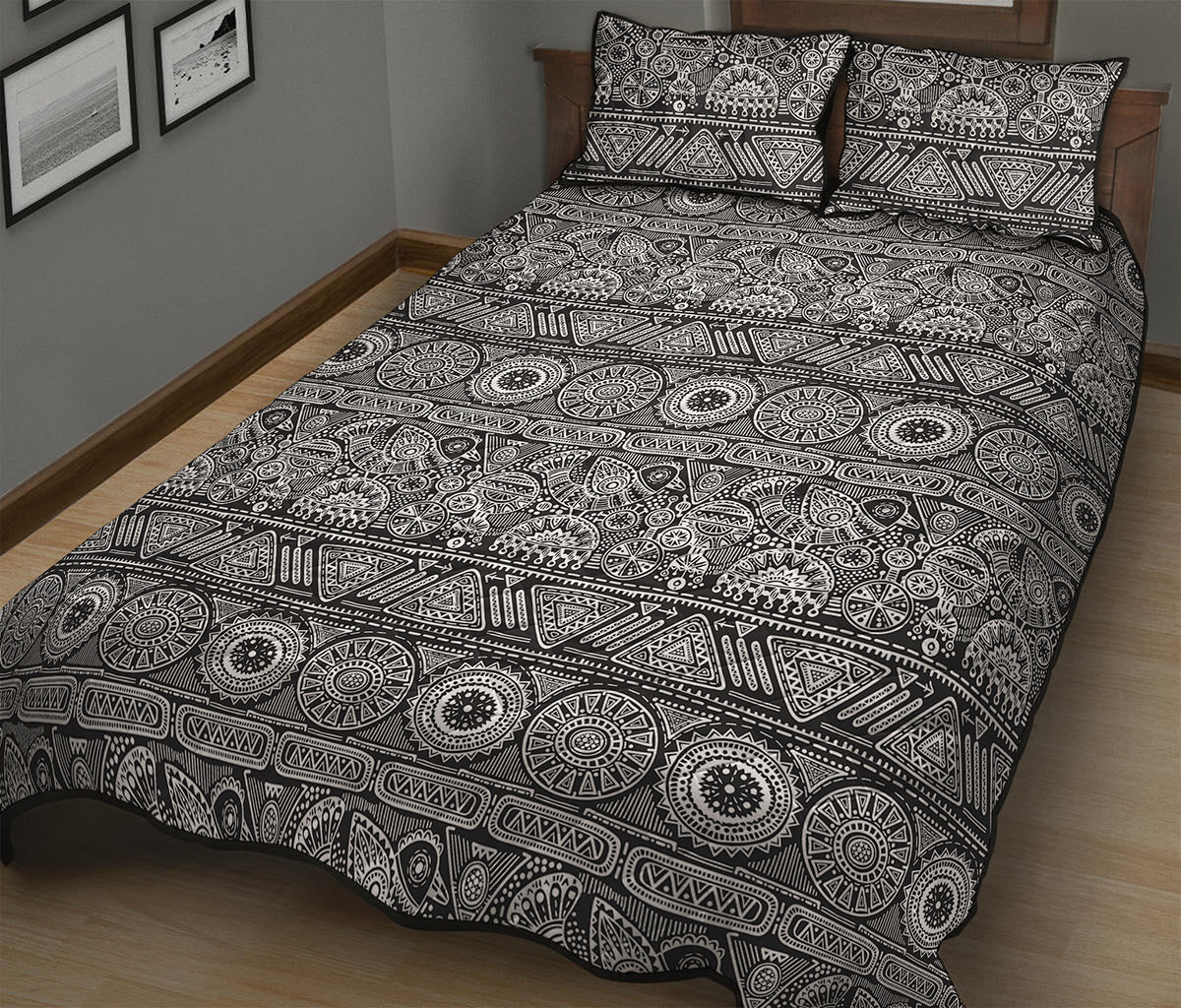 Black And White Ethnic Pattern Print Quilt Bed Set