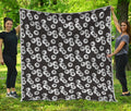 Black And White Eyeball Pattern Print Quilt