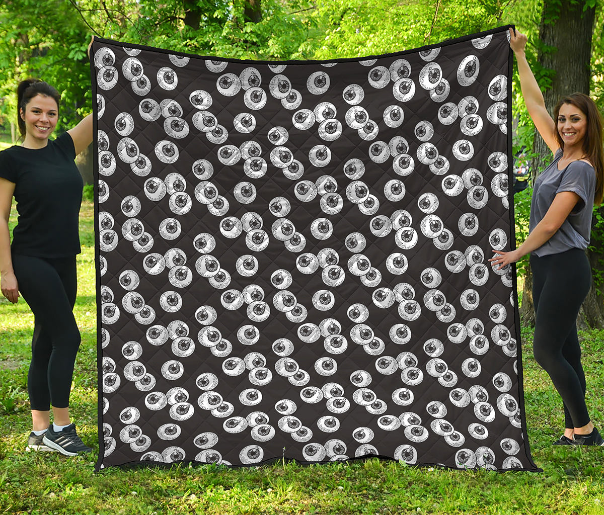 Black And White Eyeball Pattern Print Quilt