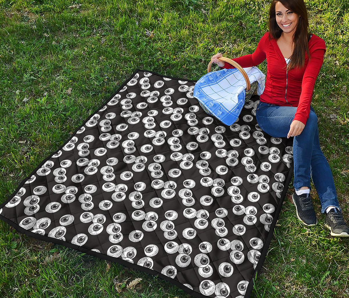 Black And White Eyeball Pattern Print Quilt