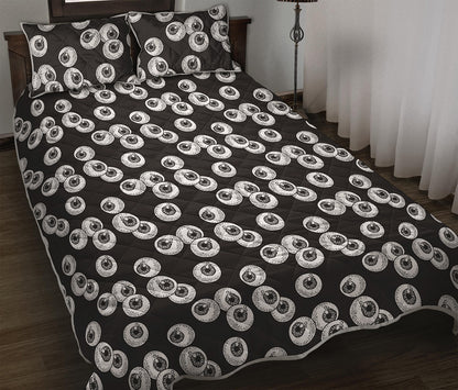 Black And White Eyeball Pattern Print Quilt Bed Set