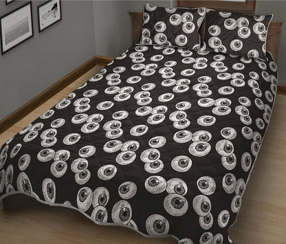 Black And White Eyeball Pattern Print Quilt Bed Set