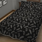 Black And White Feather Pattern Print Quilt Bed Set