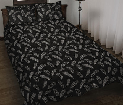 Black And White Feather Pattern Print Quilt Bed Set