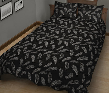 Black And White Feather Pattern Print Quilt Bed Set