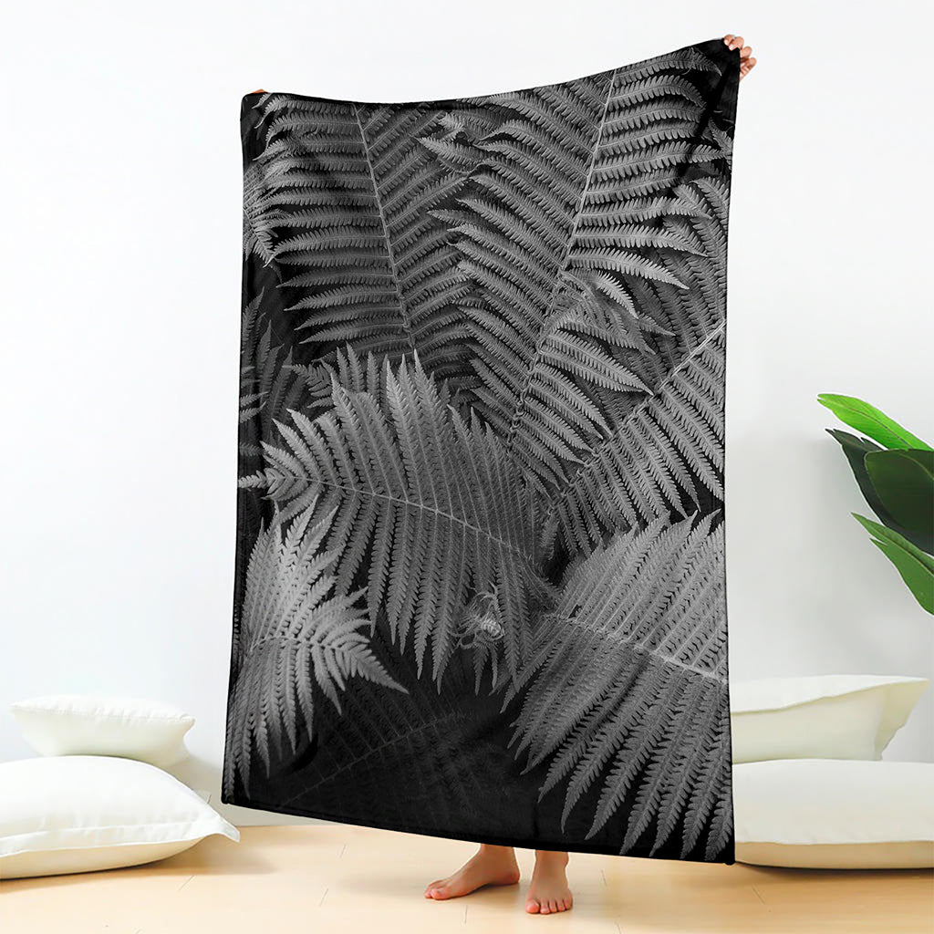 Black And White Fern Leaf Print Blanket