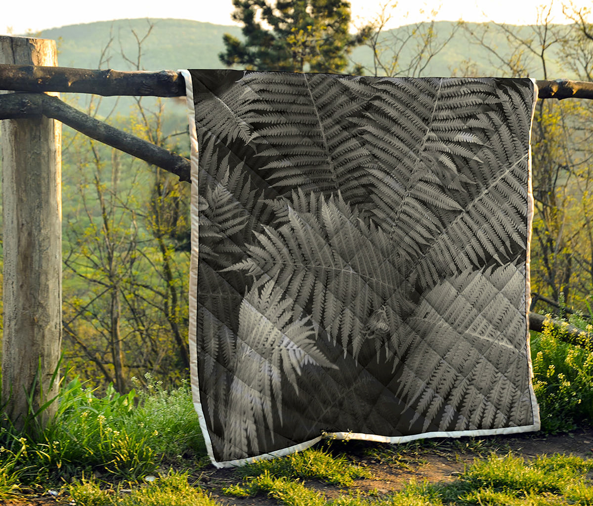 Black And White Fern Leaf Print Quilt