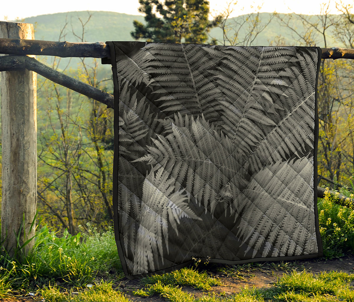 Black And White Fern Leaf Print Quilt