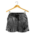 Black And White Fern Leaf Print Women's Shorts