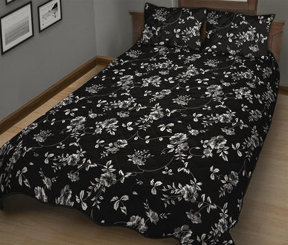 Black And White Flower Print Quilt Bed Set
