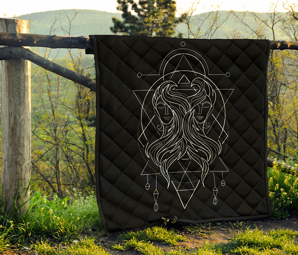 Black And White Gemini Sign Print Quilt