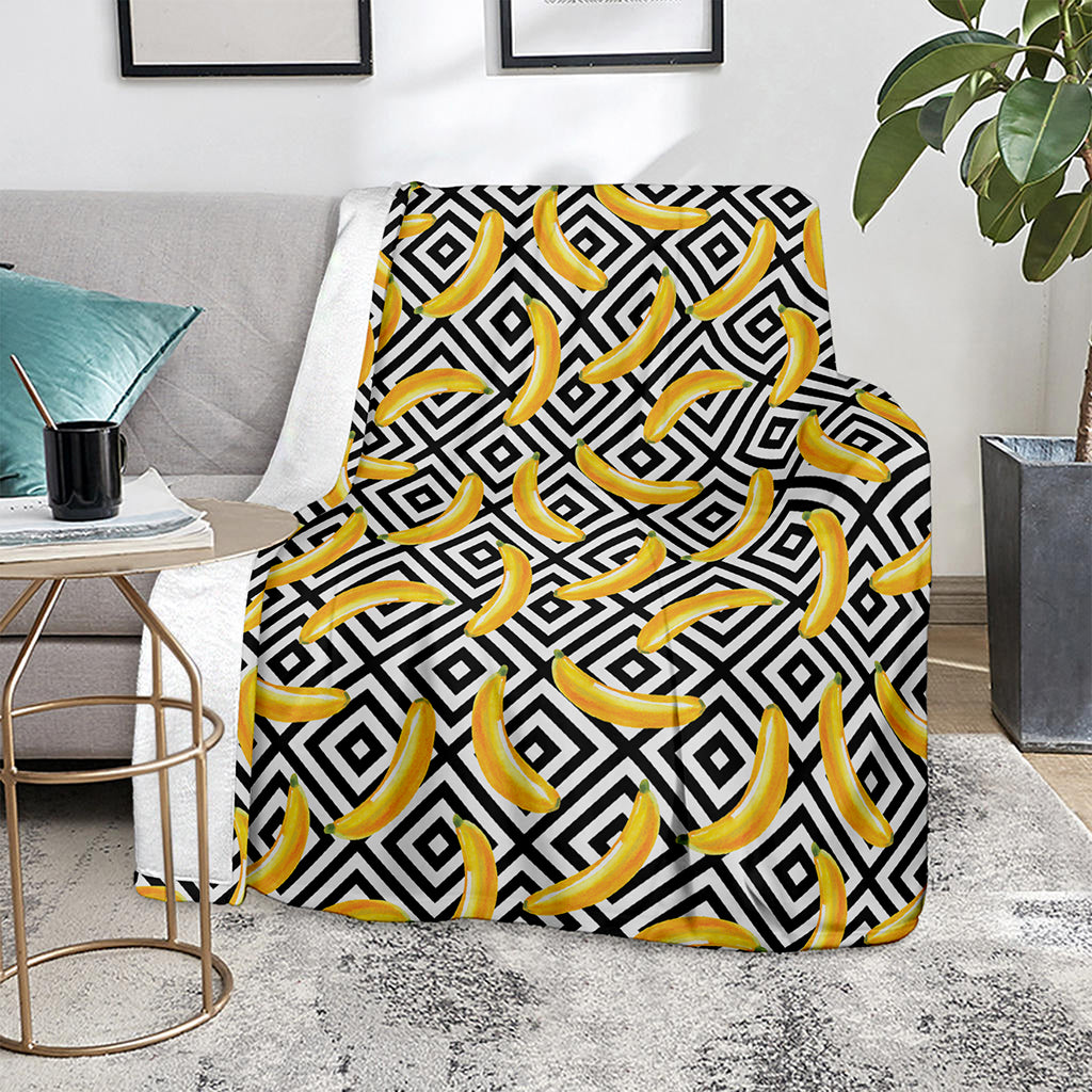 Black And White Geometric Banana Print Blanket