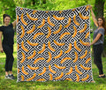 Black And White Geometric Banana Print Quilt