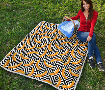 Black And White Geometric Banana Print Quilt