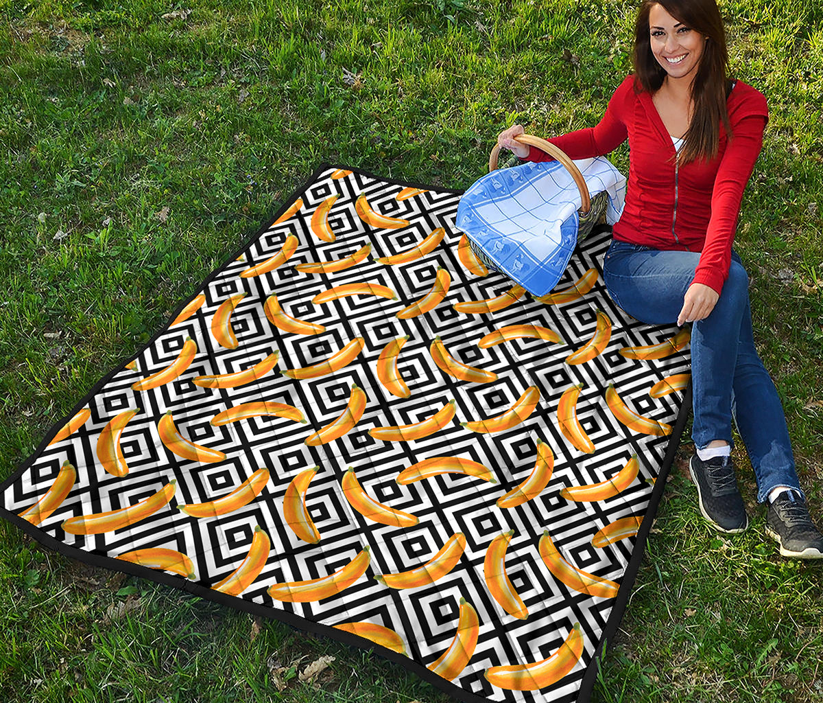 Black And White Geometric Banana Print Quilt