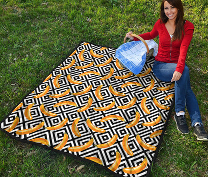 Black And White Geometric Banana Print Quilt