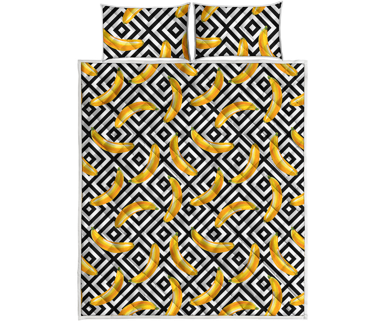Black And White Geometric Banana Print Quilt Bed Set