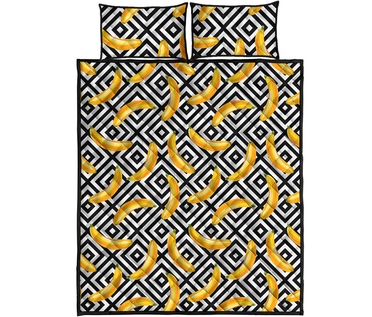 Black And White Geometric Banana Print Quilt Bed Set