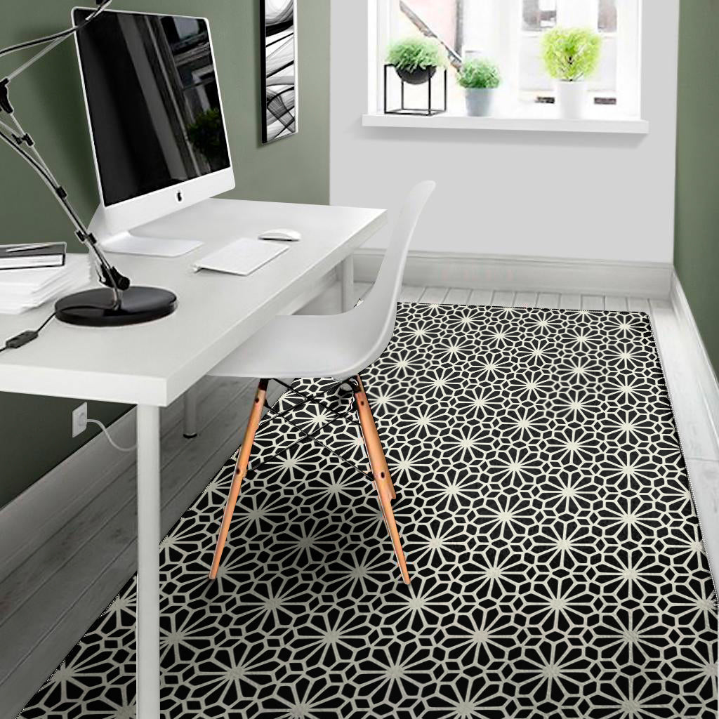 Black And White Geometric Floral Print Area Rug