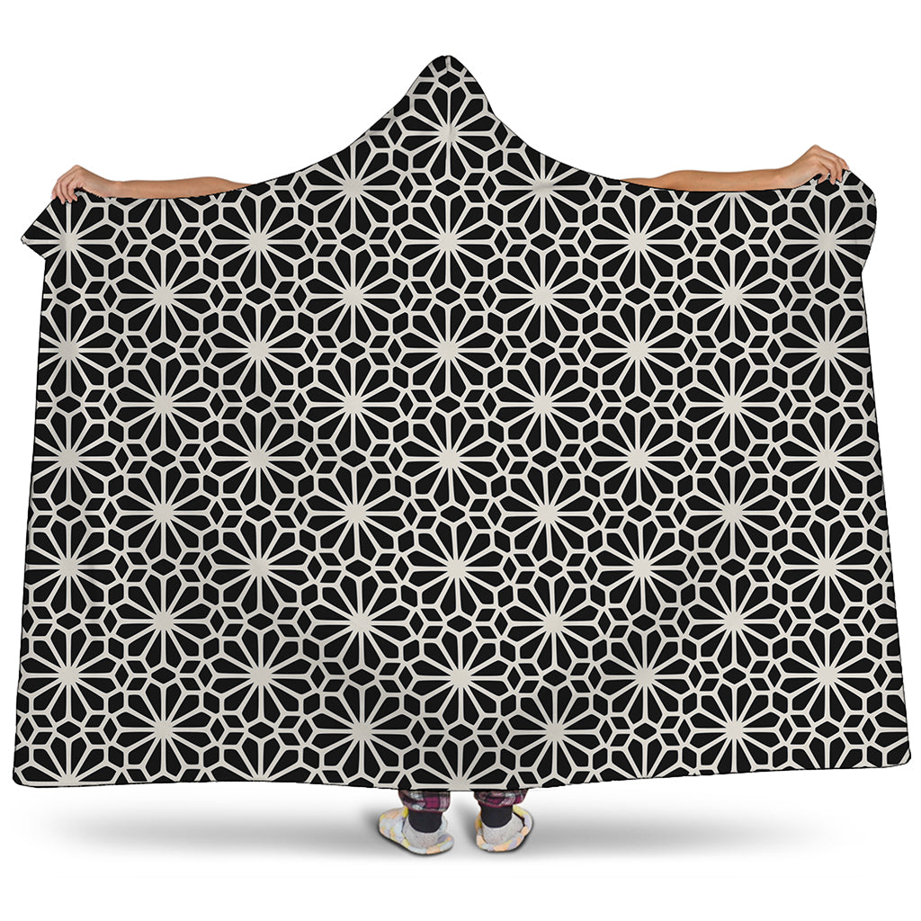 Black And White Geometric Floral Print Hooded Blanket