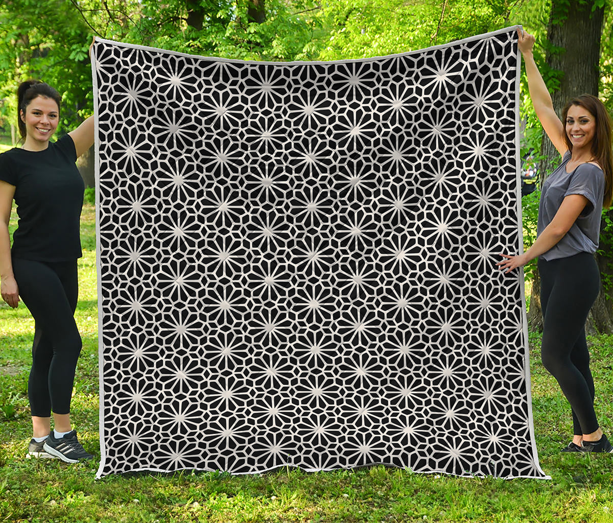 Black And White Geometric Floral Print Quilt