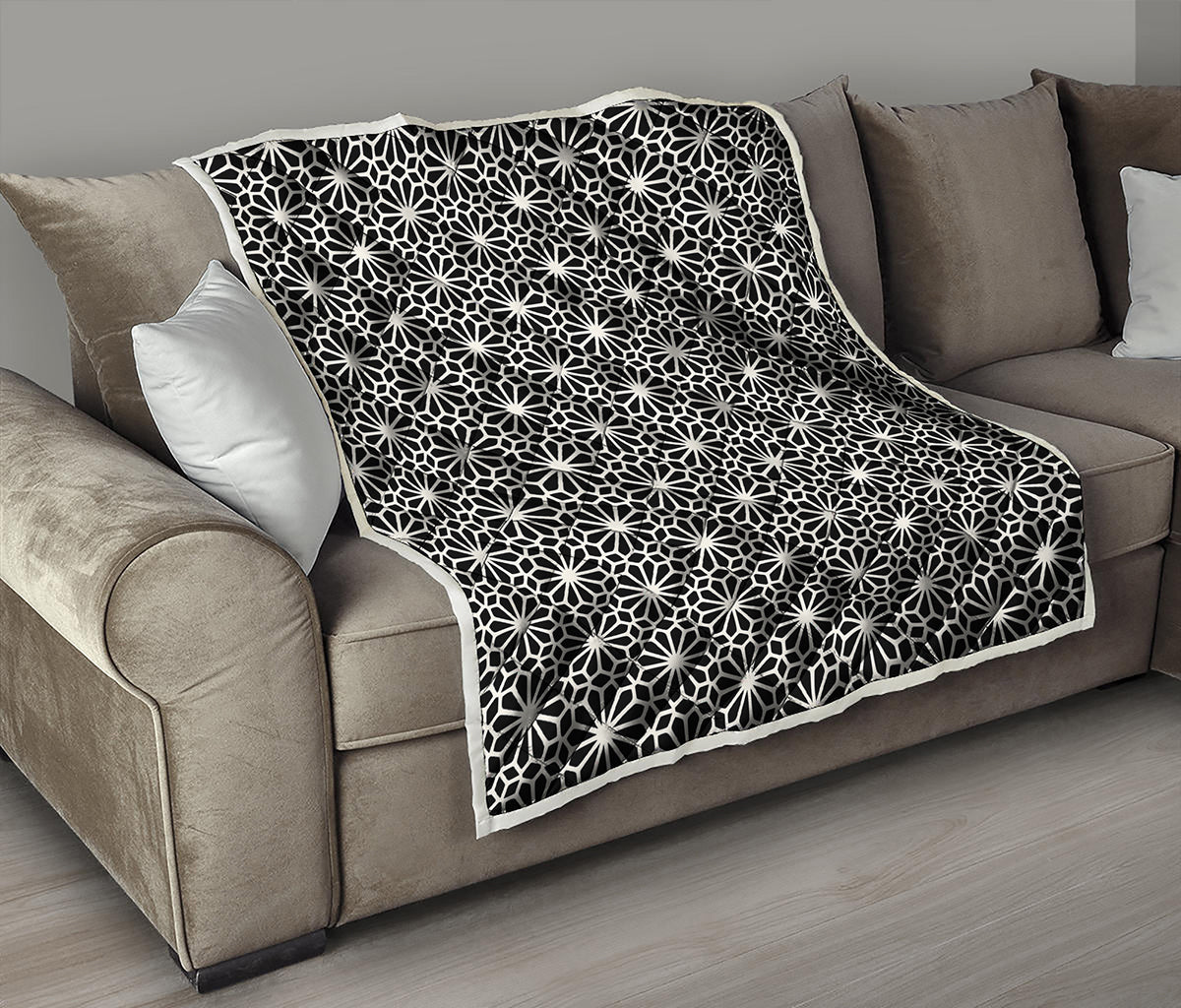 Black And White Geometric Floral Print Quilt