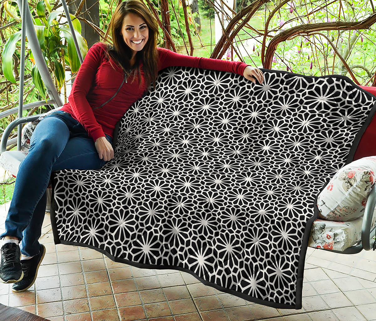 Black And White Geometric Floral Print Quilt