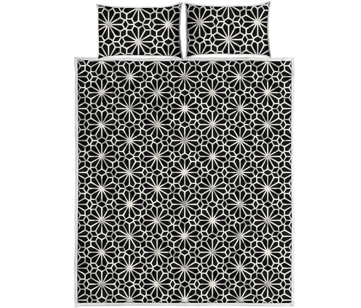 Black And White Geometric Floral Print Quilt Bed Set