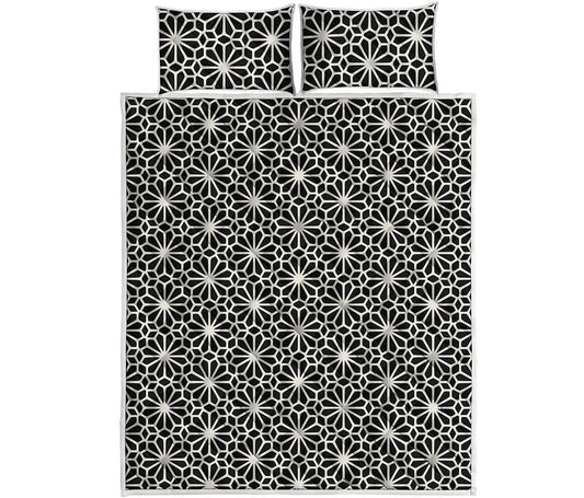 Black And White Geometric Floral Print Quilt Bed Set