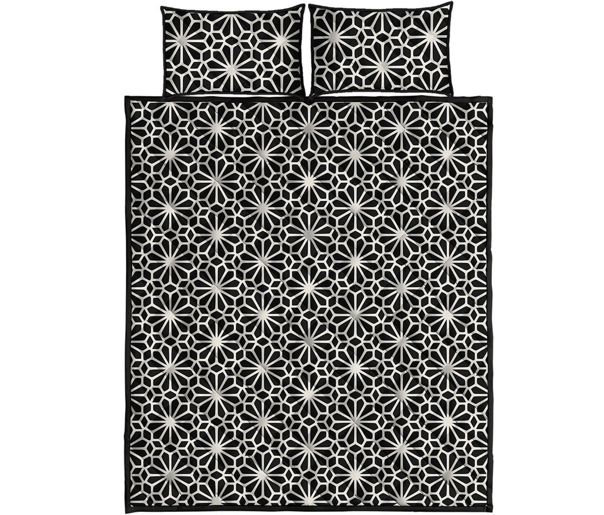 Black And White Geometric Floral Print Quilt Bed Set