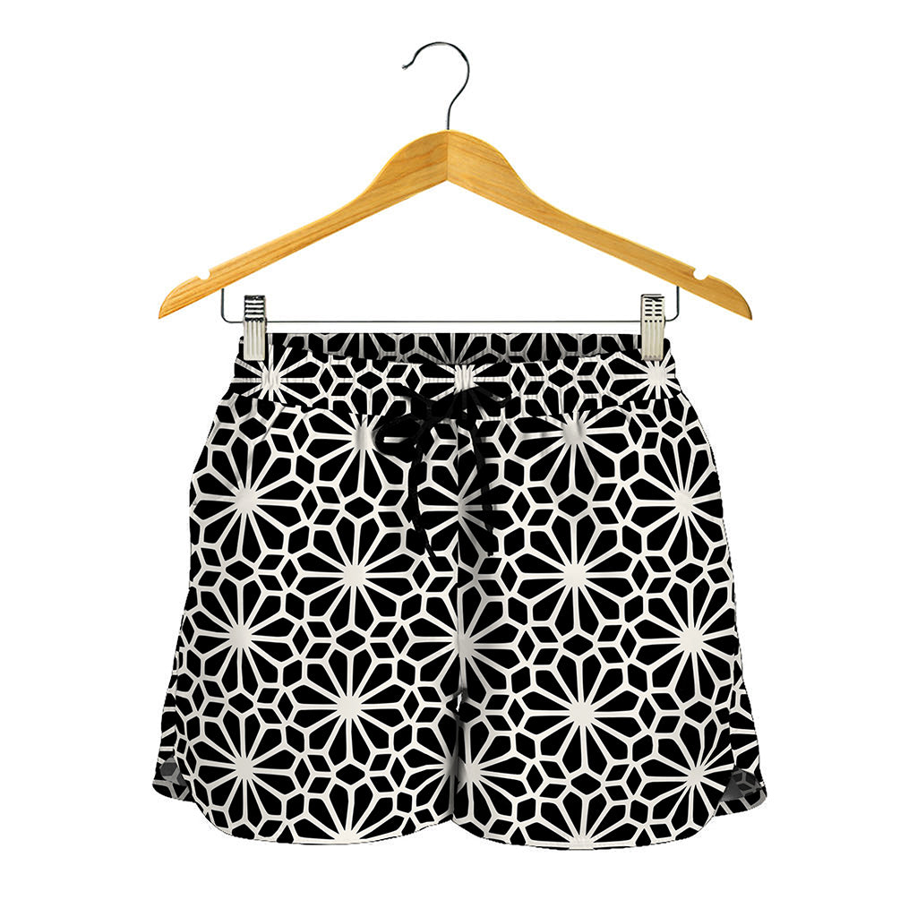 Black And White Geometric Floral Print Women's Shorts