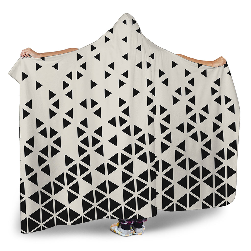 Black And White Geometric Pattern Print Hooded Blanket