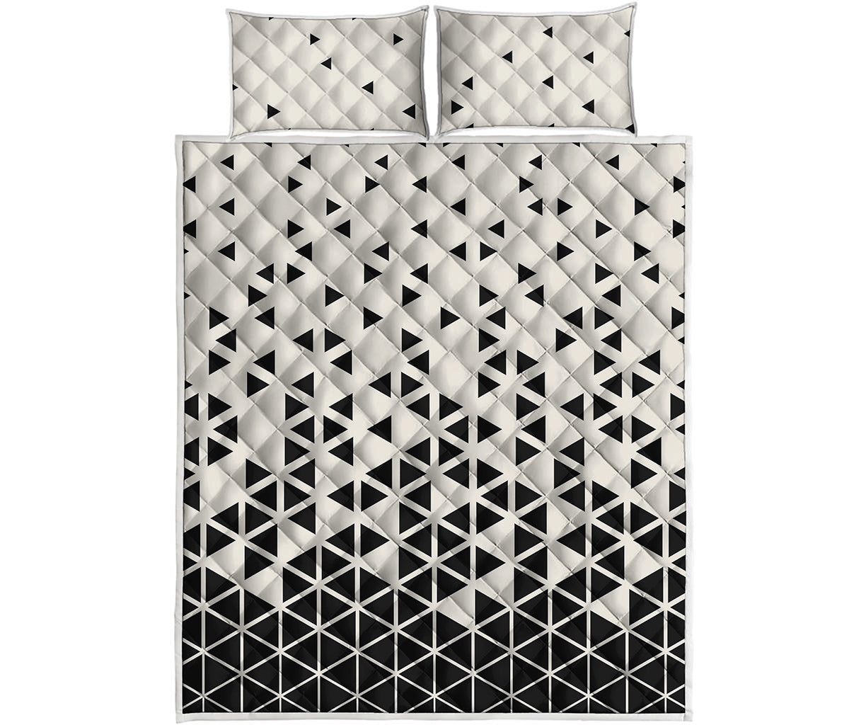 Black And White Geometric Pattern Print Quilt Bed Set