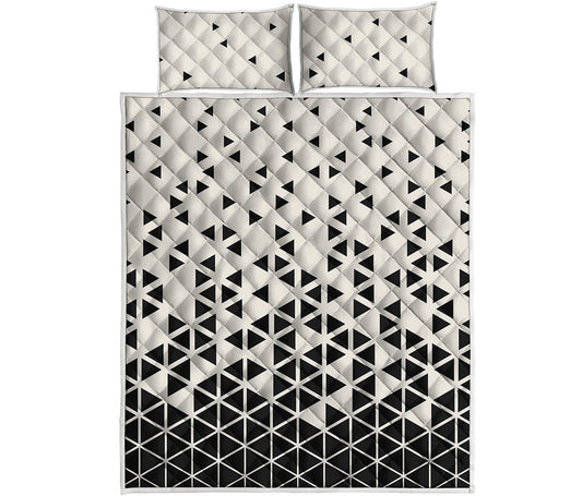 Black And White Geometric Pattern Print Quilt Bed Set