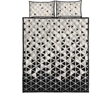 Black And White Geometric Pattern Print Quilt Bed Set