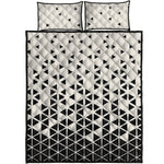 Black And White Geometric Pattern Print Quilt Bed Set