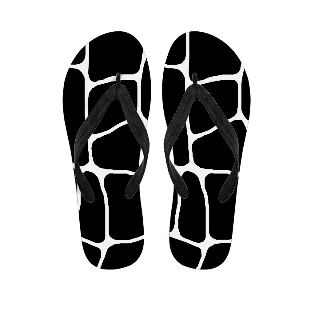 Black And White Giraffe Pattern Print Flip Flops