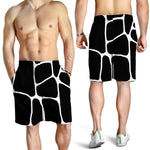 Black And White Giraffe Pattern Print Men's Shorts