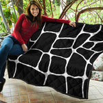 Black And White Giraffe Pattern Print Quilt