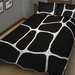 Black And White Giraffe Pattern Print Quilt Bed Set