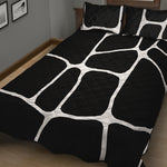 Black And White Giraffe Pattern Print Quilt Bed Set