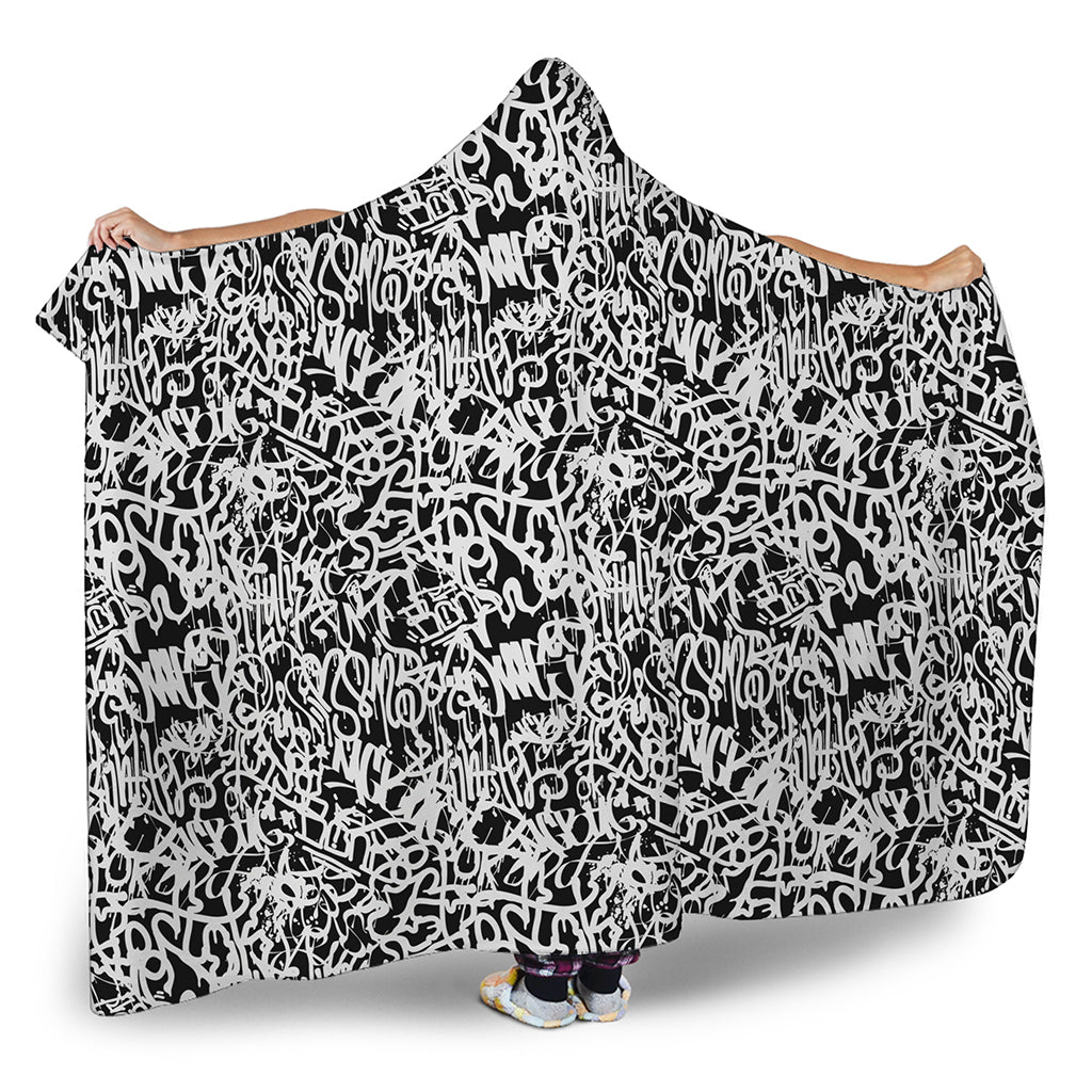 Black And White Graffiti Pattern Print Hooded Blanket