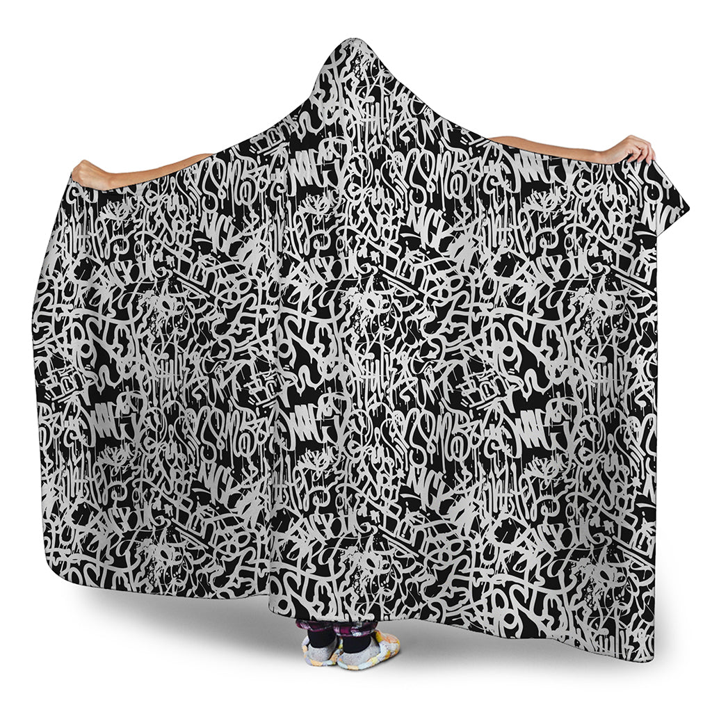 Black And White Graffiti Pattern Print Hooded Blanket