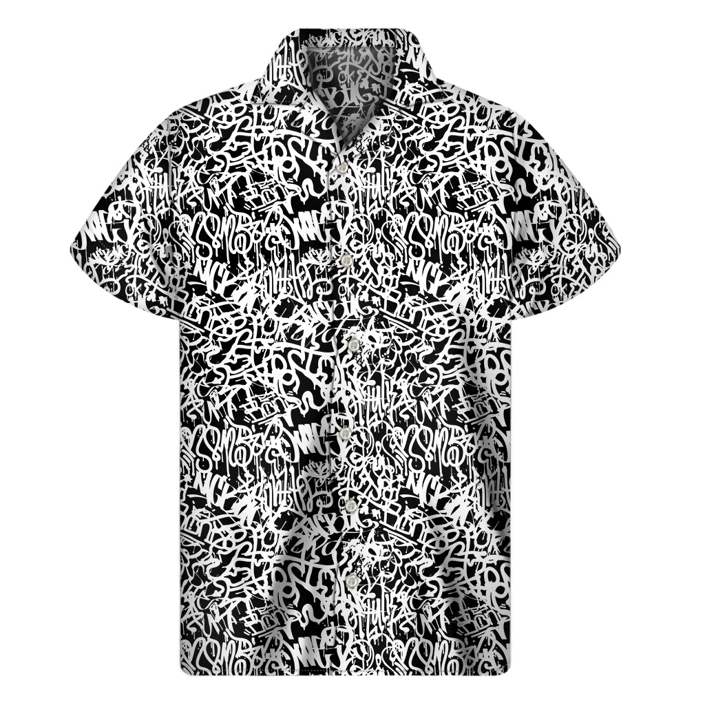Black And White Graffiti Pattern Print Men's Short Sleeve Shirt