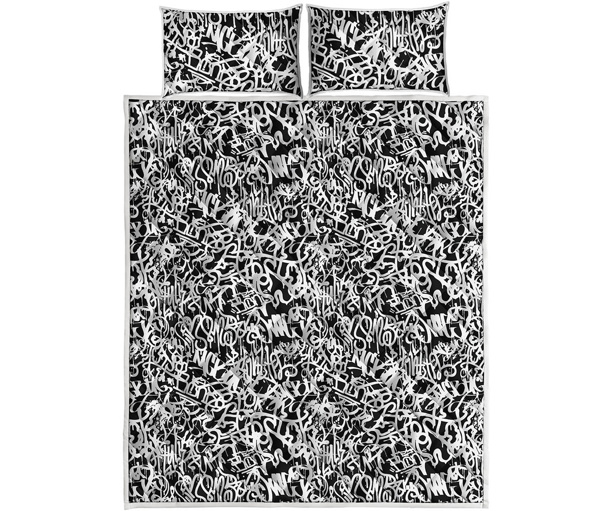 Black And White Graffiti Pattern Print Quilt Bed Set
