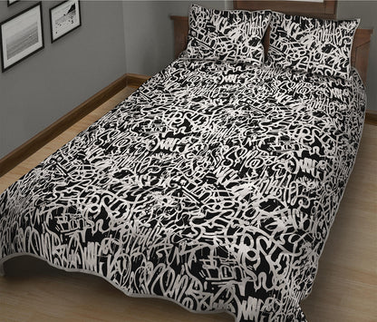 Black And White Graffiti Pattern Print Quilt Bed Set